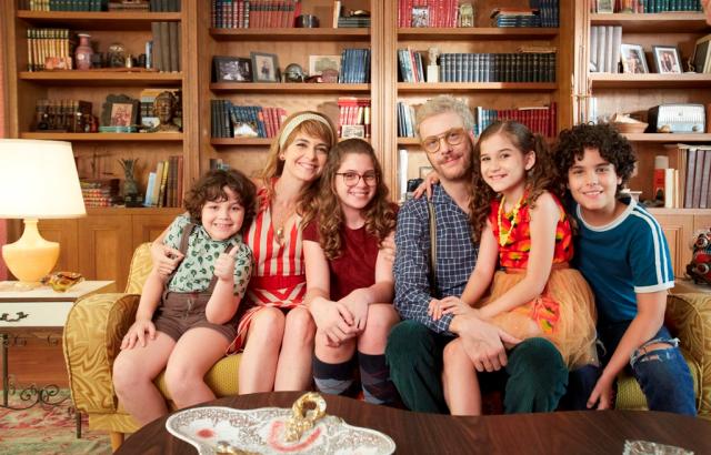 Elenco da série Valentins, do Gloob