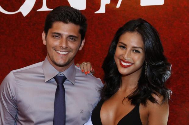 Bruno Gissoni e Yanna Lavigne (Divulgação)