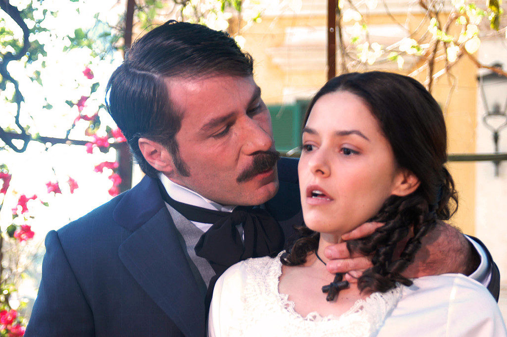 Leopoldo Pacheco e Bianca Rinaldi em A Escrava Isaura