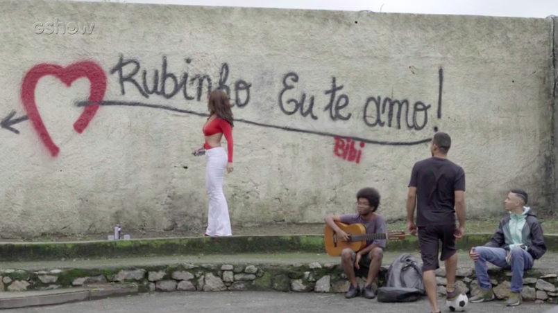 Bibi faz declaração para Rubinho