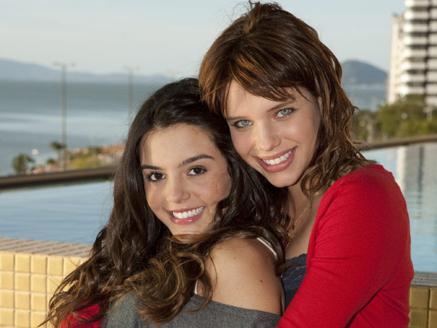 Giovanna Lancellotti e Bruna Linzmeyer