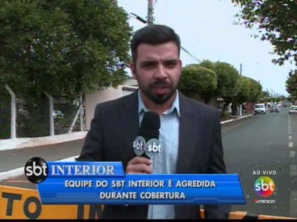 Repórter do SBT foi agredido durante reportagem (Reprodução)