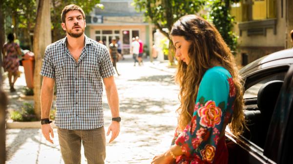 Zeca (Marco Pigossi) e Ritinha (Isis Valverde)