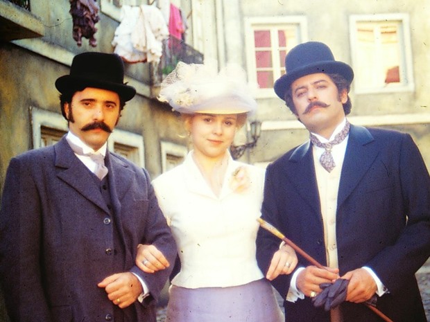 Tony Ramos, Giulia Gam e Marcos Paulo em O Primo Basílio