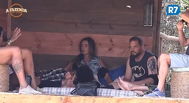 Fábio Arruda e Nicole Bahls detonam peoas