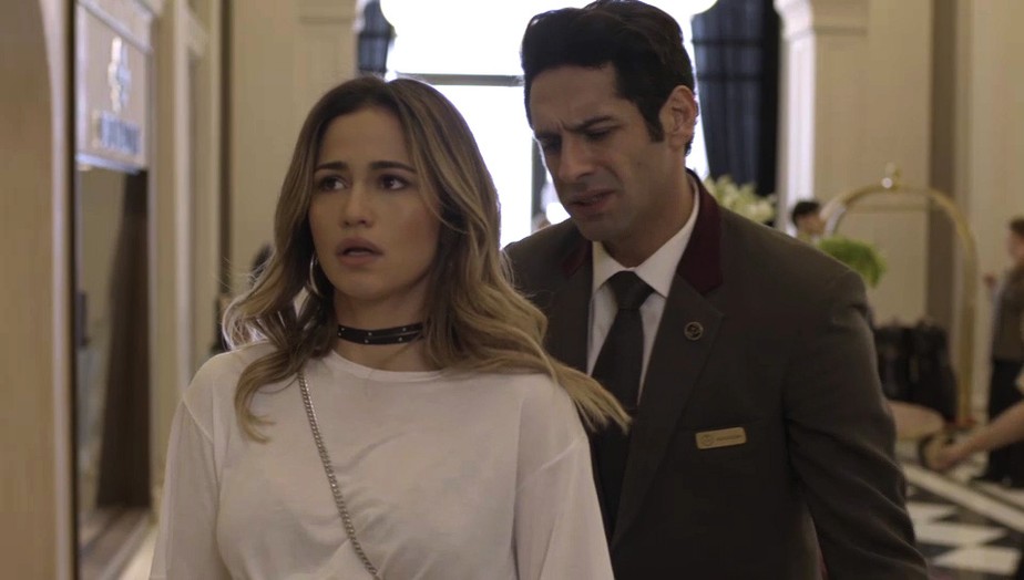Sandra Helena (Nanda Costa) e Agnaldo (Joao Baldasserini) de Pega Pega