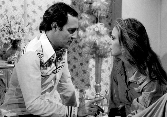 Ney Latorraca e Bruna Lombardi em Sem Lenço Sem Documento
