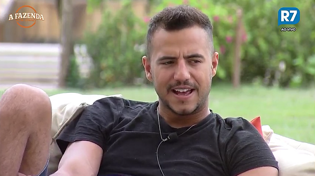 Matheus pretende receber Anitta em seu canal no Youtube