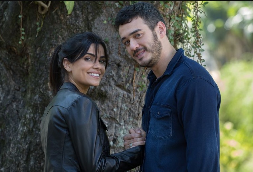 Antonia (Vanessa Giacomo) e Domenico (Marcos Veras) de Pega Pega