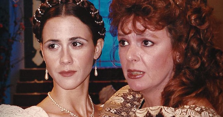 Guilhermina Guinle e Elaine Cristina em O Direito de Nascer