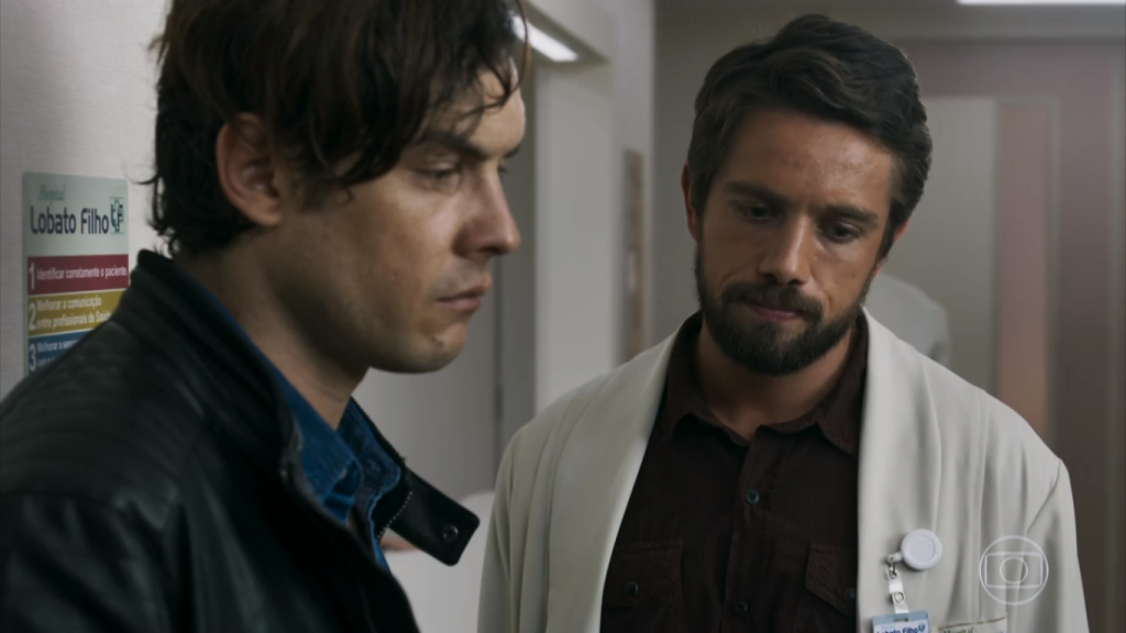 Gael (Sergio Guize) e Renato (Rafael Cardoso) de O Outro Lado do Paraiso