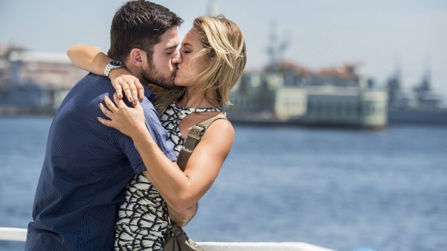 Jeiza (Paolla Oliveira) e Zeca (Marco Pigossi) terão final feliz em Las Vegas (Divulgação/Globo)