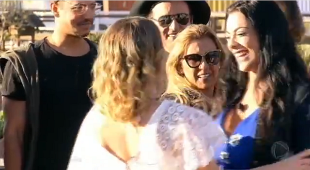 Monique vence atividade surpresa