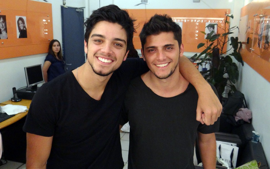 Rodrigo Simas e Bruno Gissoni