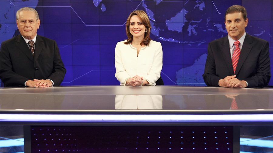 Joseval Peixoto, Rachel Sheherazade e Carlos Nascimento apresentam SBT Brasil