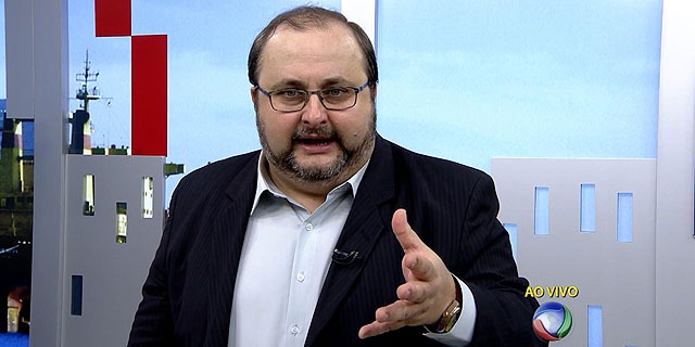 Alexandre Motta é apresentador do Balanço Geral Rio Grande do Sul