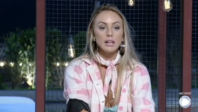 Após Roça, Monick discute com Matheus