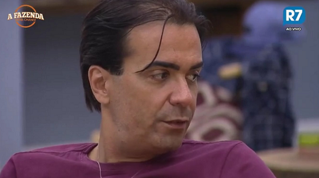 Fábio Arruda durante o confinamento de A Fazenda 9