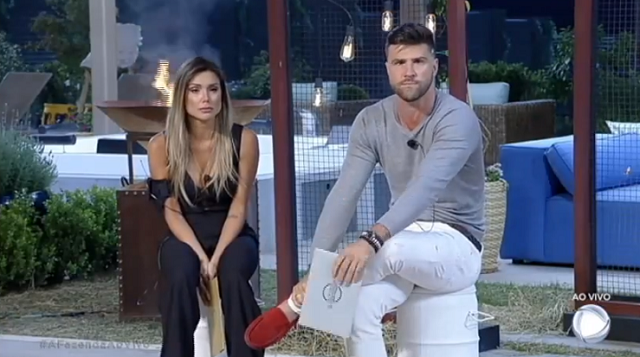 Flavia e Marcelo disputam Roça