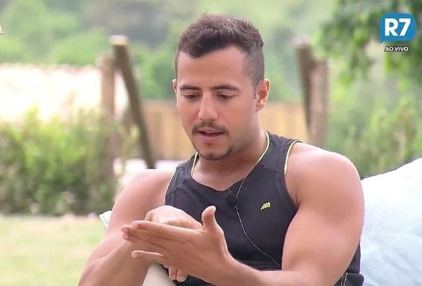 Matheus em A Fazenda
