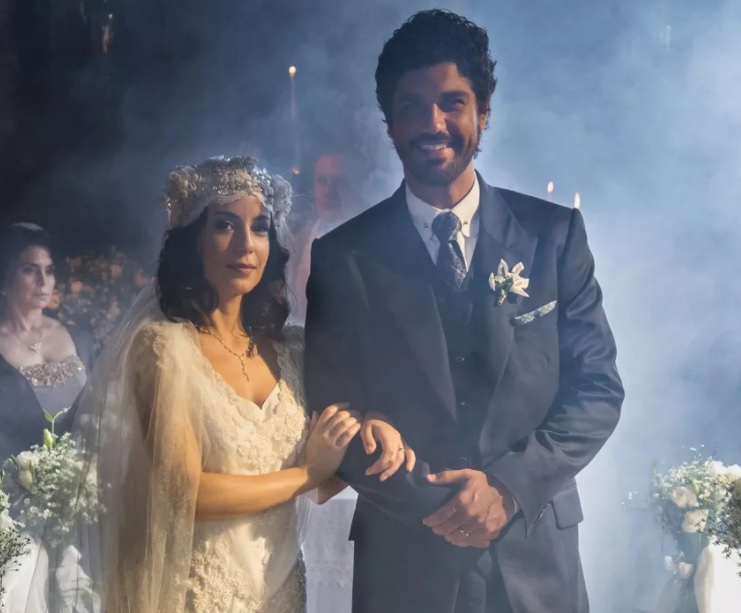 Inacio (Bruno Cabrerizo) e Lucinda (Andreia Horta) de Tempo de Amar