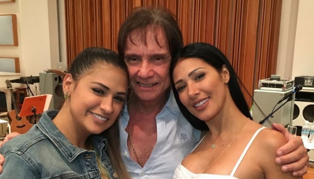 Simone, Roberto Carlos e Simaria