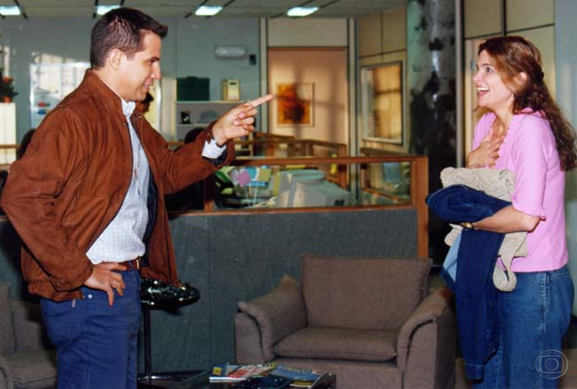 Solano (Edson Celulari) e Pilar (Cristiana Oliveira) em Vila Madalena