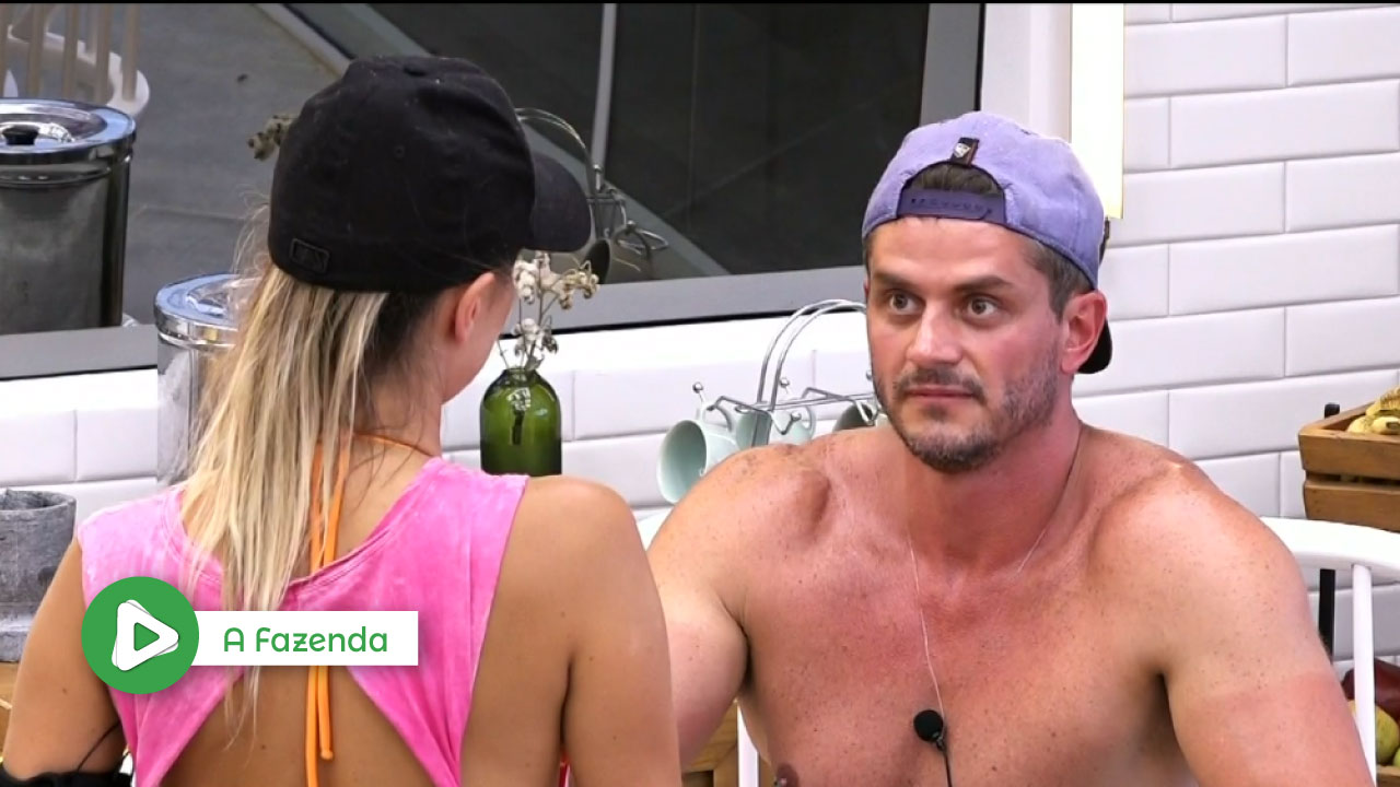 Flávia Viana foi acusada de falsidade no jogo (Reprodução/TV Record)