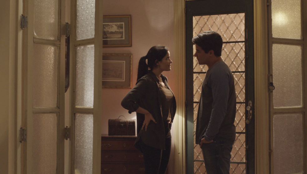 Antônia (Vanessa Giácomo) e Júlio (Thiago Martins)