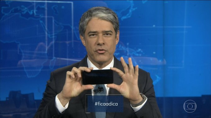 Bonner ensina o público a filmar com o celular na horizontal