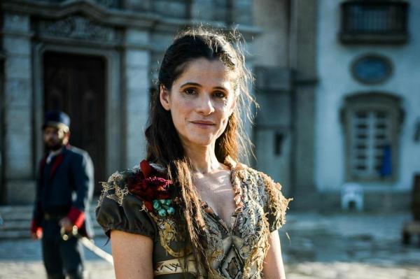 Ingrid Guimarães viveu uma portuguesa em Novo Mundo (Divulgação/TV Globo)