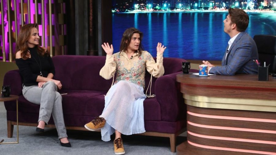 As atrizes Luiza Tomé e Priscila Fantin falam sobre nudez, trabalho voluntário, teatro e novelas em conversa com Fábio Porchat