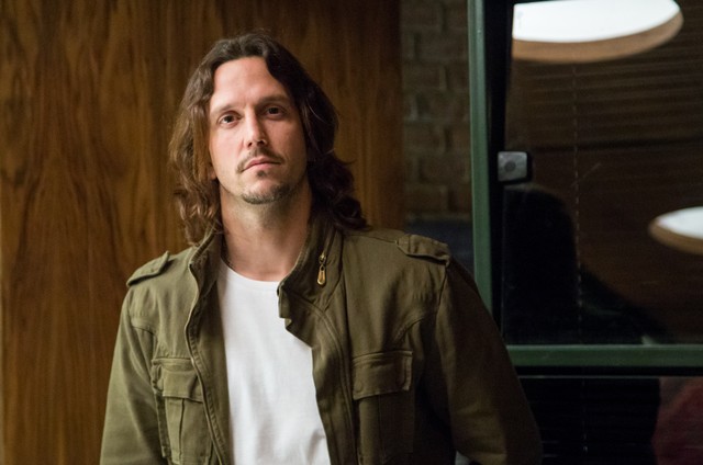 De volta às novelas, ator arrasou em Rock Story (Divulgação/TV Globo)