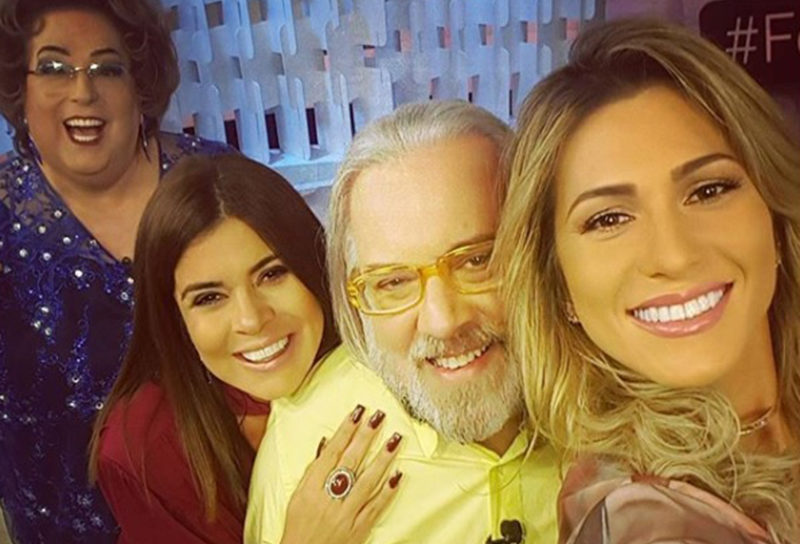 Vespertino acerta ao trazer notícias exclusivas e humor (Reprodução/Instagram)