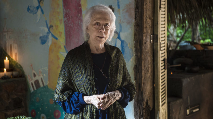 Mercedes (Fernanda Montenegro) em O Outro Lado do Paraíso