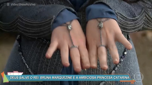 Bruna Marquezine deixa de usar esmalte colorido por nova personagem