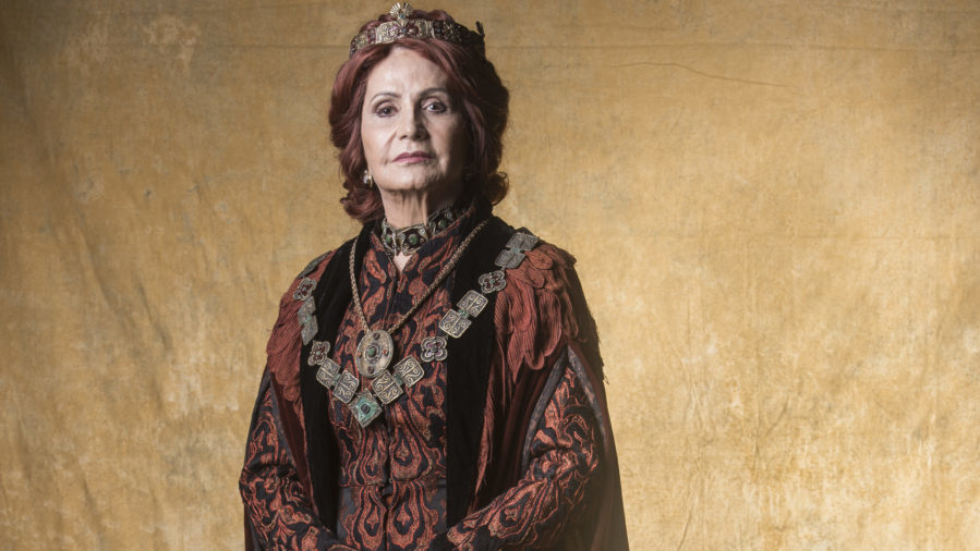 Rainha Crisélia (Rosamaria Murtinho) em Deus Salve o Rei