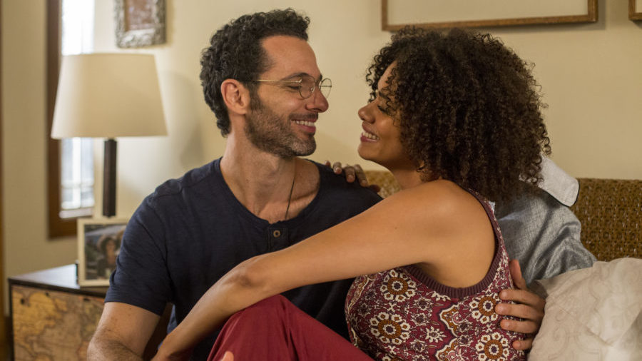 Dóris(Ana Flávia Cavalcanti) e Bóris (Mouhamed Harfouch) em Malhação - Viva a Diferença