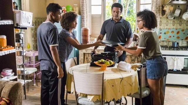 Anderson (Juan Paiva) , Ellen (Heslaine Vieira), Nena (Roberta Santiago) e Flávio (Rodrigo dos Santos) em Malhação Viva a Diferença