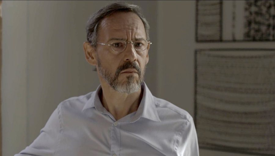 Henrique (Emílio de Mello) em O Outro Lado do Paraíso