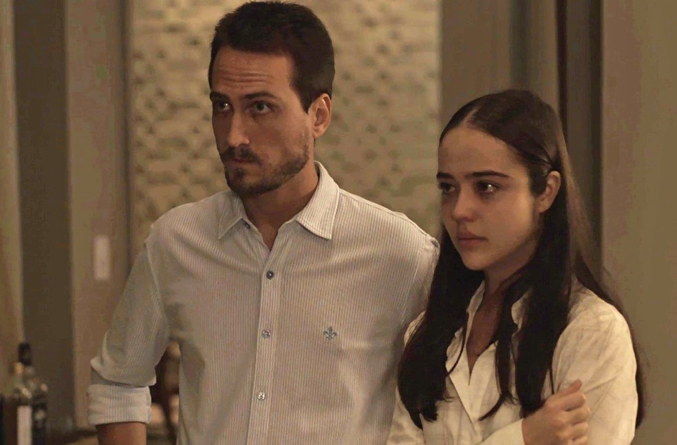 Laura (Bella Pierro) e Rafael (Igor Angelkorte) em O Outro Lado do Paraíso (Divulgação/Globo)