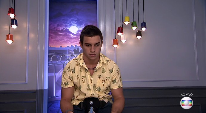 O gêmeo Manoel no confessionário do BBB17 (Divulgação)