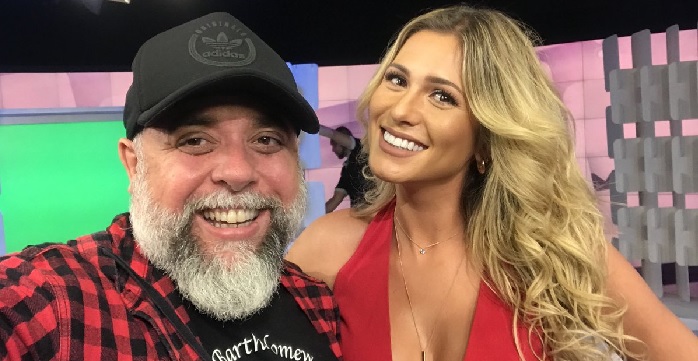 Márcio Esquilo, diretor do Fofocalizando, e Lívia Andrade