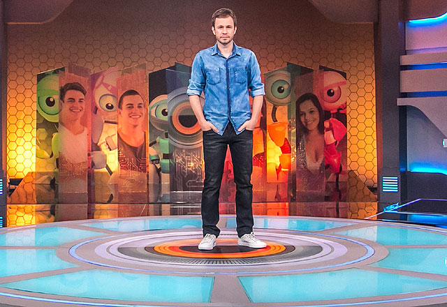 Tiago Leifert na apresentação do Big Brother Brasil (Divulgação)