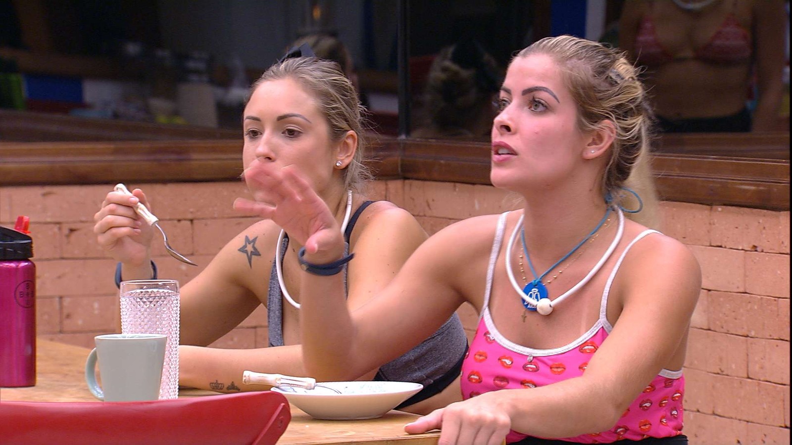 Jaqueline não gostou da postura de Viegas e desabafou com brohter no BBB18 (Reprodução: TV Globo)Jaqueline não gostou da postura de Viegas e desabafou com brohter no BBB18 (Reprodução: TV Globo)