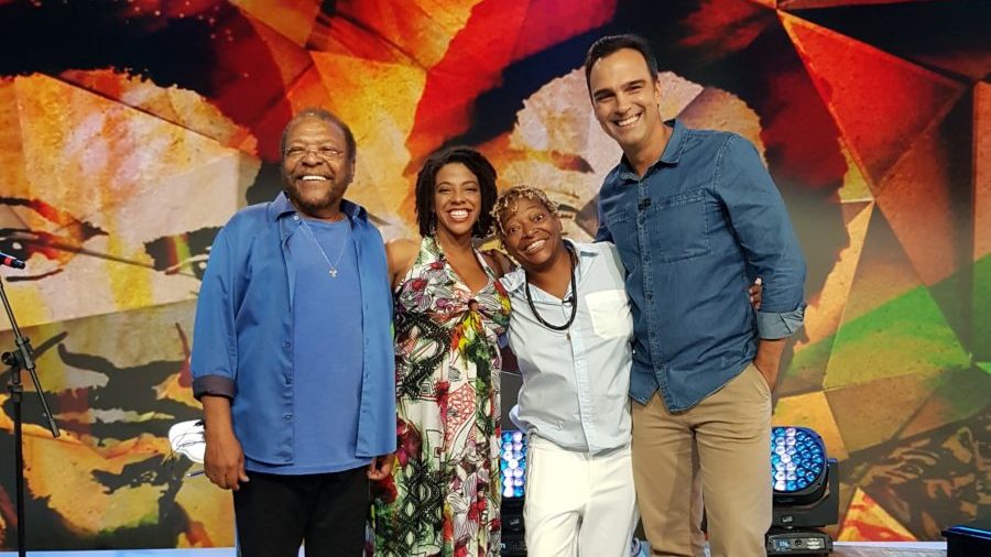 Martinho da Vila canta em seu aniversário de 80 anos no Fantástico