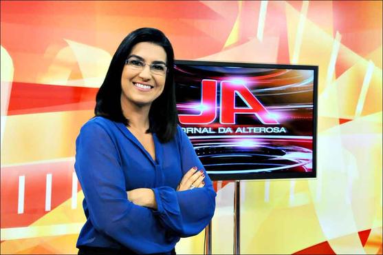 Ana Cristina Pimenta quando apresentava o Jornal da Alterosa, em 2016