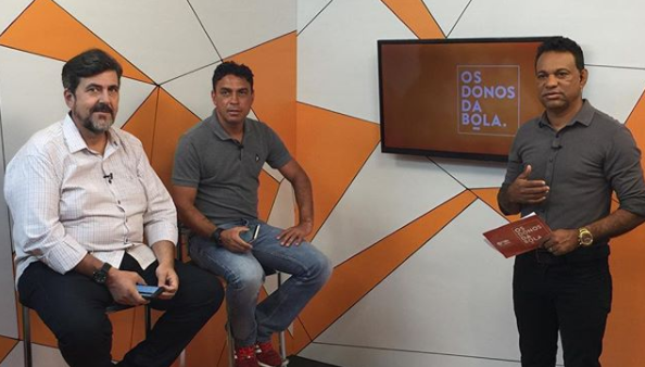 Beto Brasil e seus comentaristas: Os Donos da Bola não volta mais ao ar