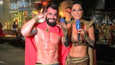 Casal famoso se divertiu nos bastidores do evento (Reprodução/Rede TV!)