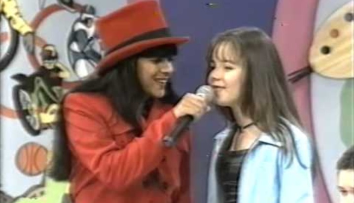 Mara recebe Sandy na estreia de Mara Maravilha Show
